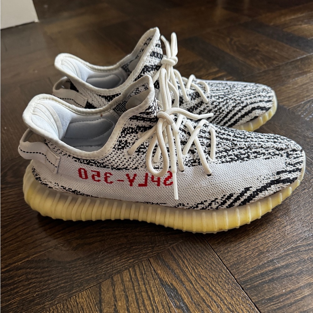 Yeezy Boost 350 Zebra